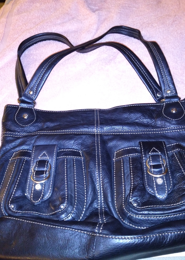 Very cute black fossil purse